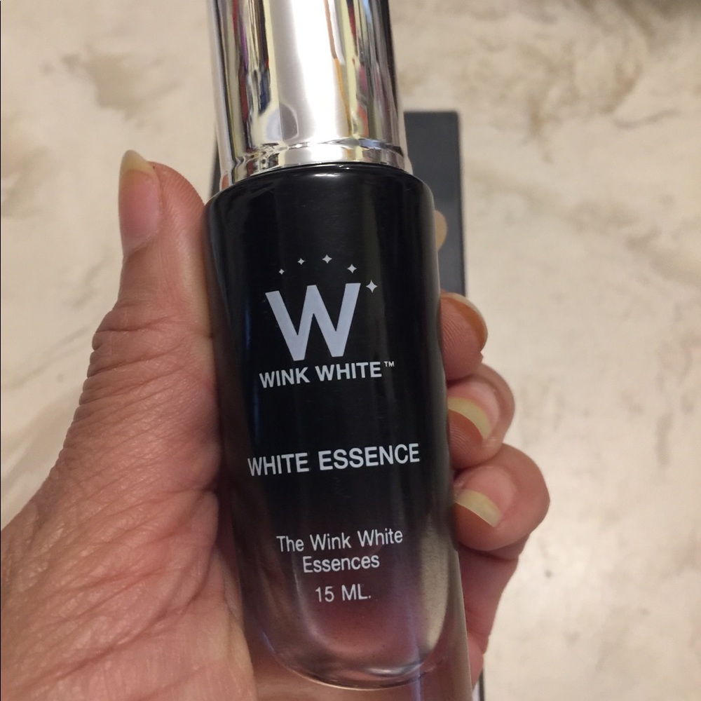Wink white essence by chanpamak